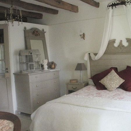 Bed and Breakfast Ferme Saint Joseph à Le Fousseret Chambre photo